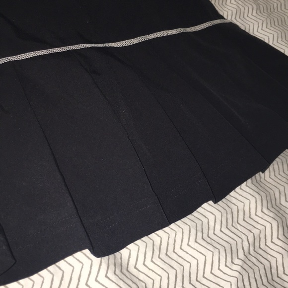 Cute Fila Sports Skirt - Picture 5 of 6